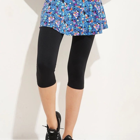 Dona Jo Love Skirted Capri, Elira print, Size L, NWT - Picture 2 of 9